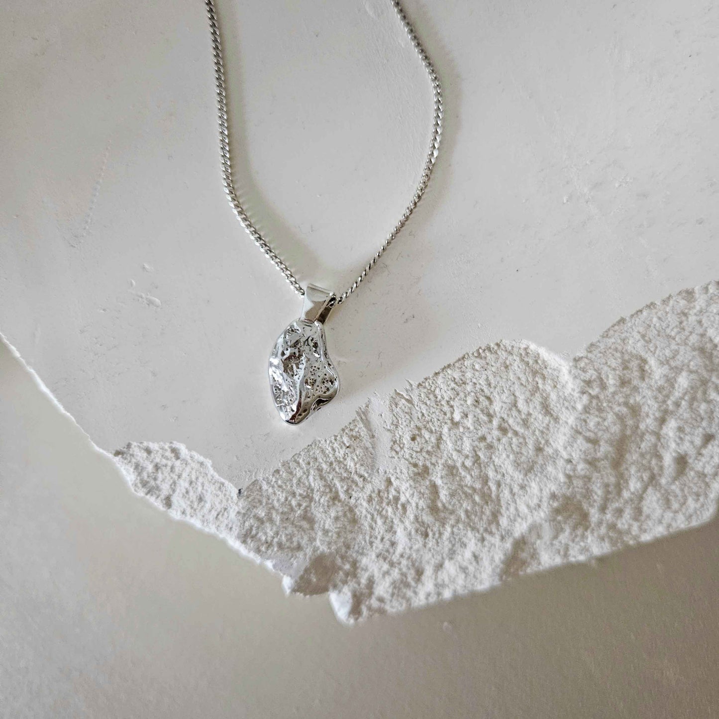 Ketting | Shaped Rock